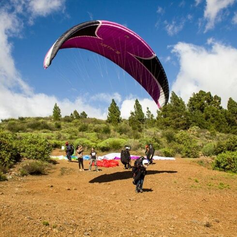 winter paragliding competition