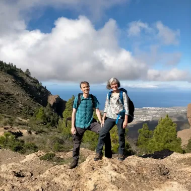 guided paragliding holidays